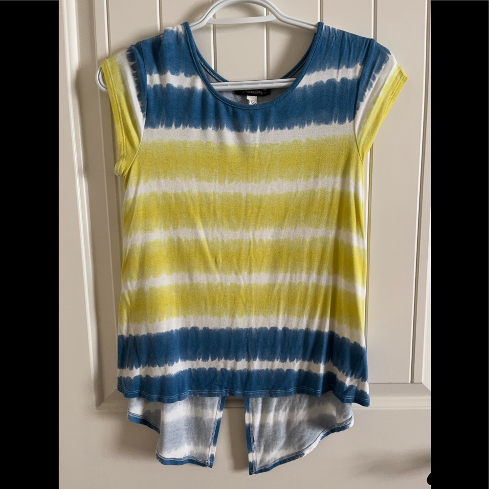 Girls Xtraordinary shirts